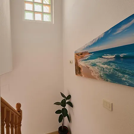 Casa Fuente Leon Holiday home *